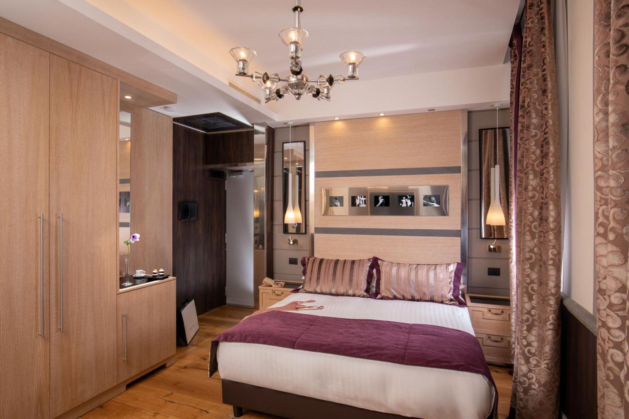The Inn At The Spanish Steps Рим Екстер'єр фото