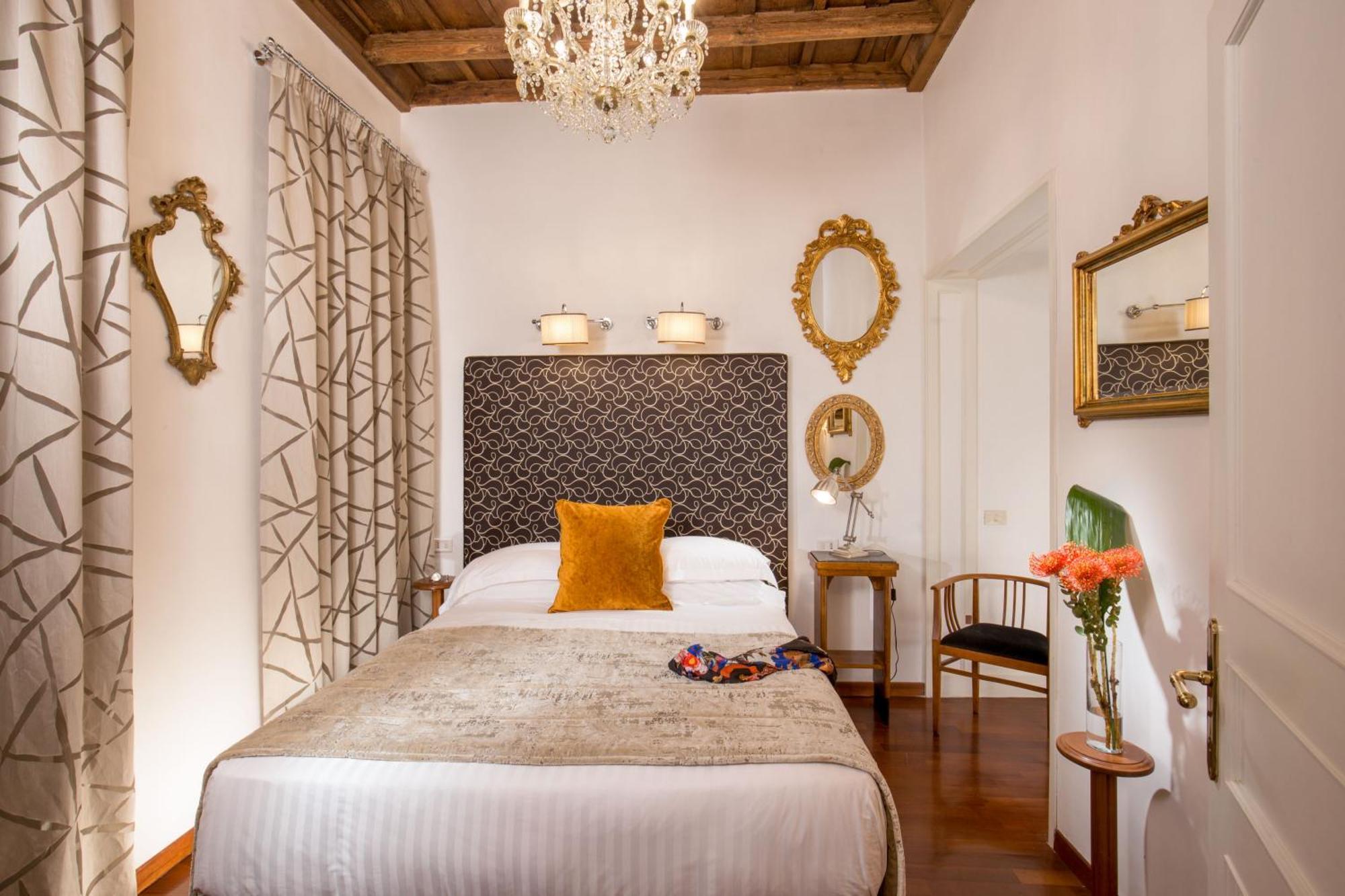 The Inn At The Spanish Steps Рим Екстер'єр фото